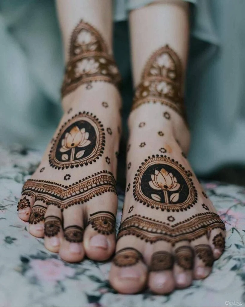 Bridal mehndi designs for legs