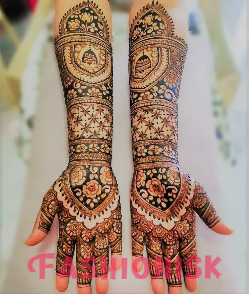 Dome-shaped Engagement Mehndi Designs