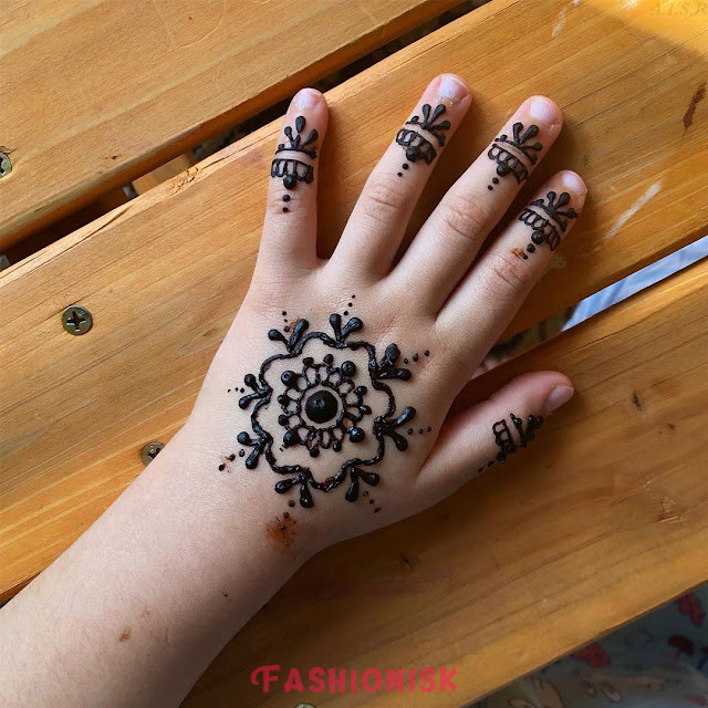 Small Kids Mehndi Design