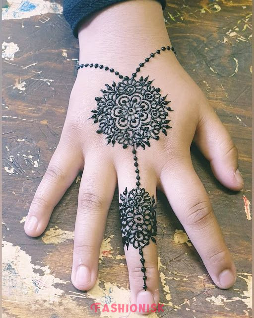 Small Kids Mehndi Design