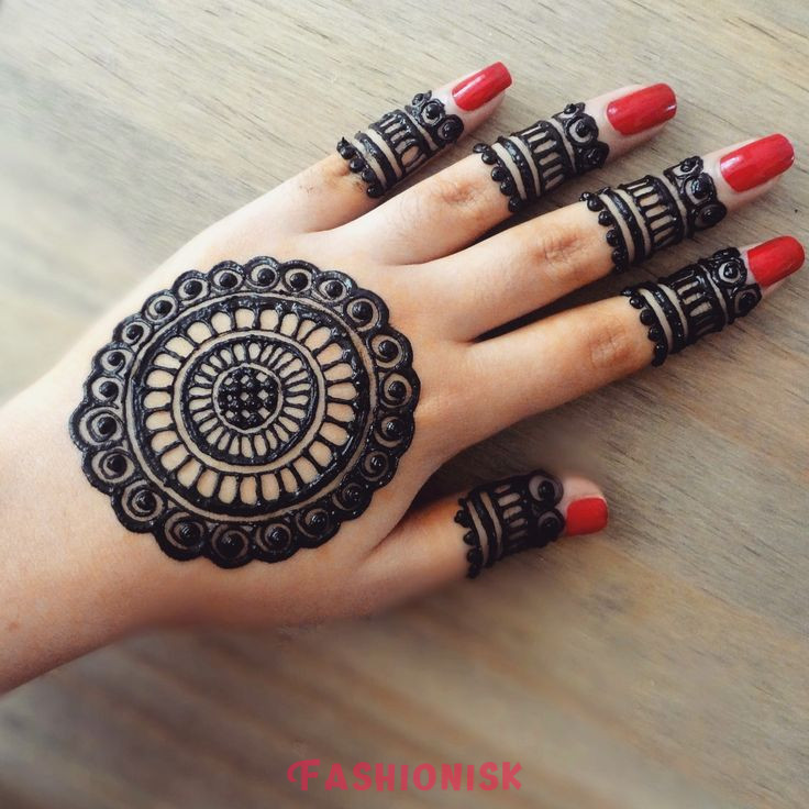 Back Hand Circle Mehndi Design