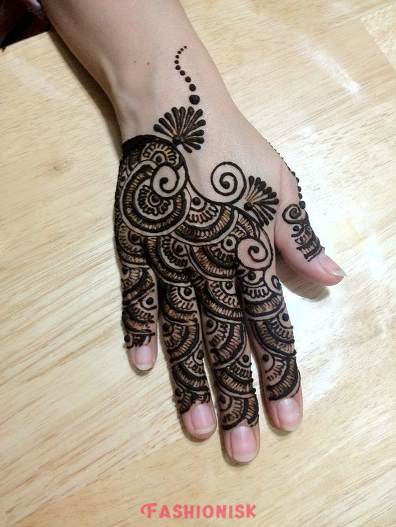 Beautiful Mehndi Design for Raksha Bandhan