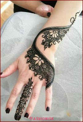 Beautiful Mehndi Design for Raksha Bandhan