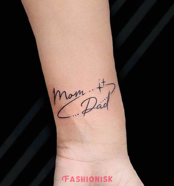 Mom Dad Tattoo on Hand for Girl