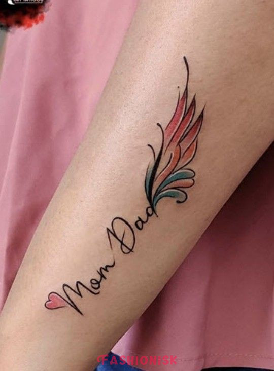 Mom Dad Tattoo on Hand for Girl