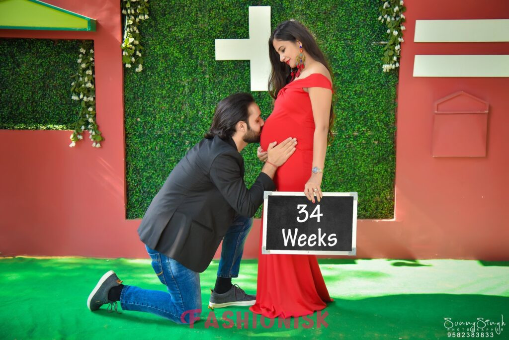 The Countdown Baby Shower Poses for Couple