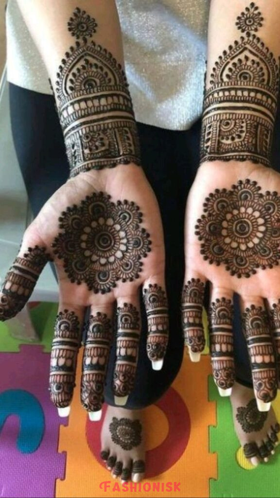 Front Hand Mehndi Design for EID