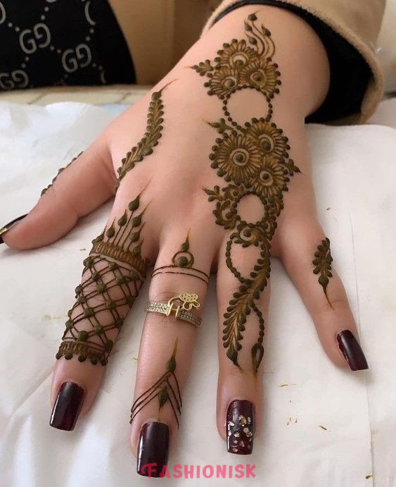 Simple Mehndi Designs for EID