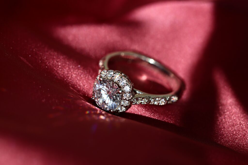 Natural Diamond Rings