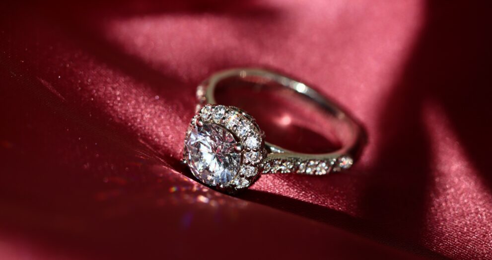 Natural Diamond Rings