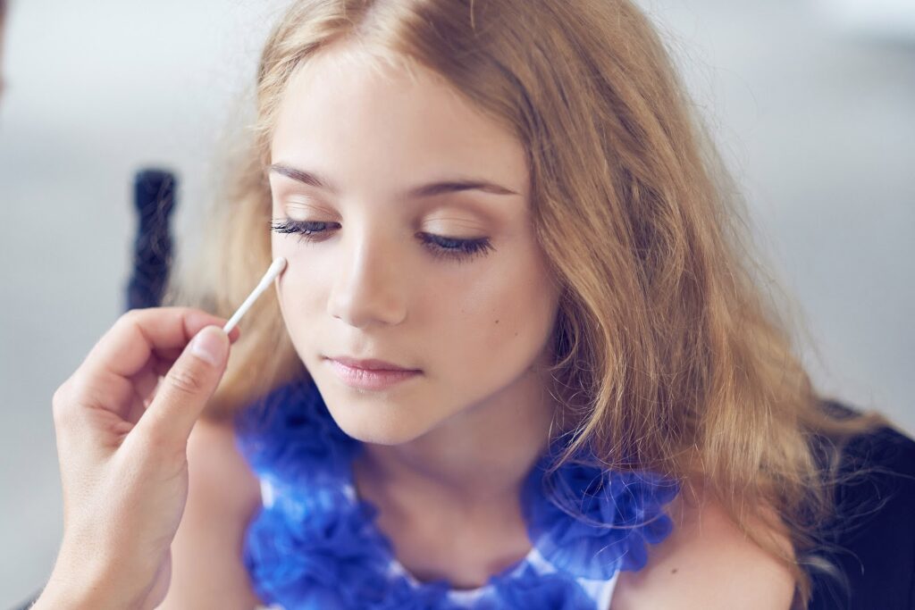Remove Mascara