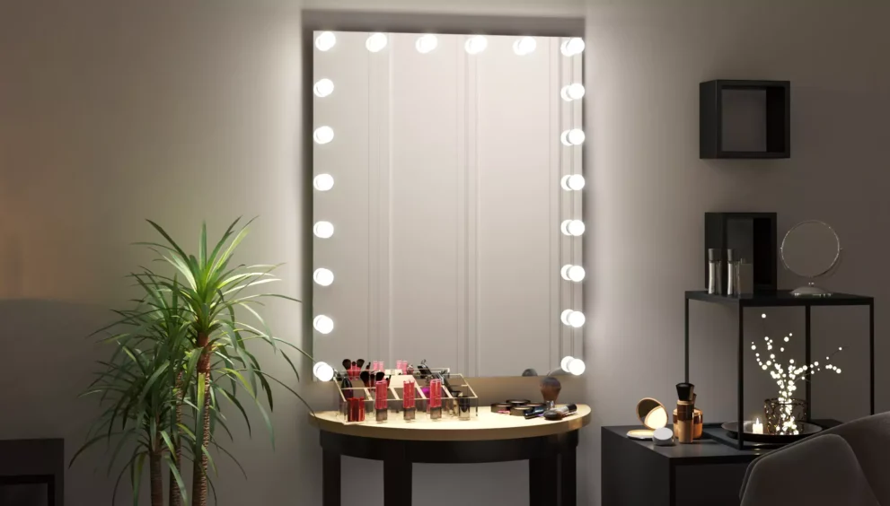 Hollywood Mirrors