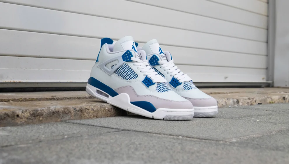 Air Jordan 4