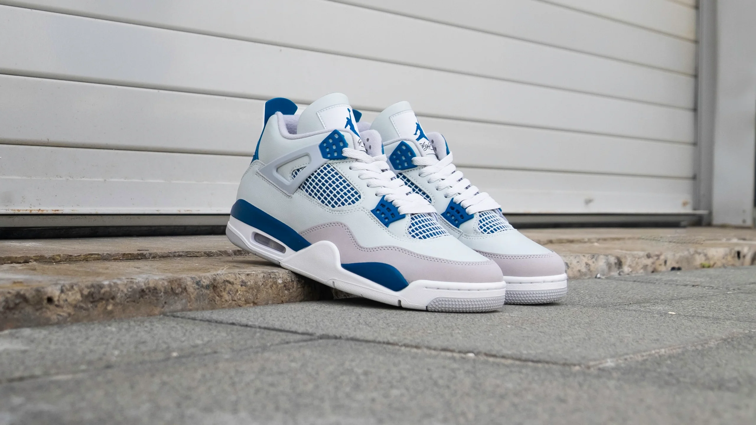 Air Jordan 4