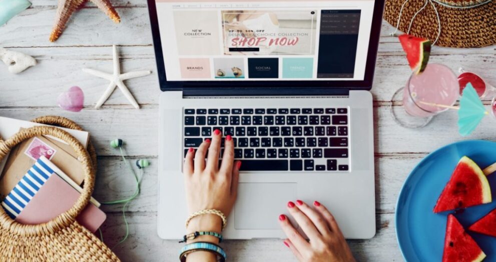 Online Luxury Markets