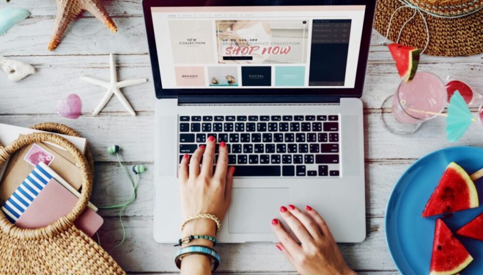 Online Luxury Markets